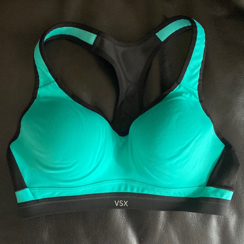 Victoria’s Secret sport 36B